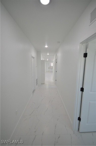 Building Photo - 2132 Barker Blvd