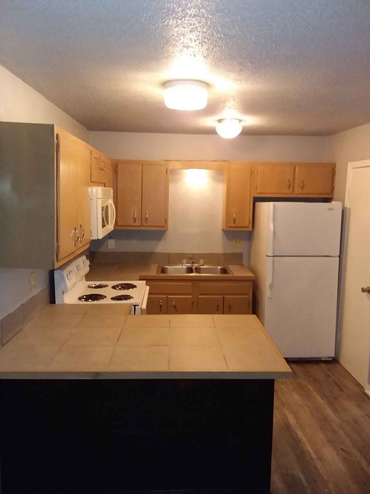 newly renovated - 101 Willett Pl Blvd