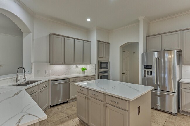 Building Photo - 94 Oriel Oaks Cir