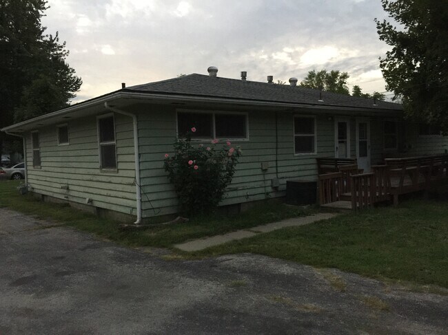 Building Photo - 1801 S Missouri Ave