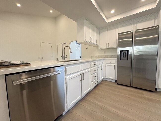 Building Photo - 3532 Rollingside Dr