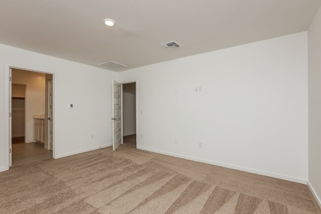Building Photo - 7068 W Indian Clover Way