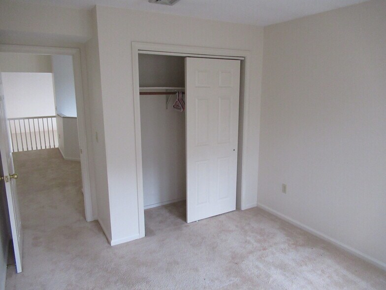 BEDROOM 3 - 100 Winterbourne Ln