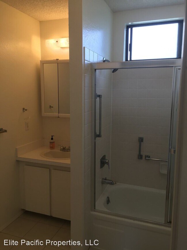 Building Photo - 3 br, 2 bath House - 74-5060 Hanahanai Loop