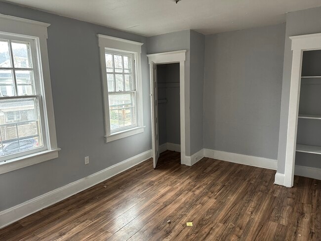 Building Photo - 318 Ardmore Ave