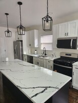 Building Photo - 1956 W 14th Ave