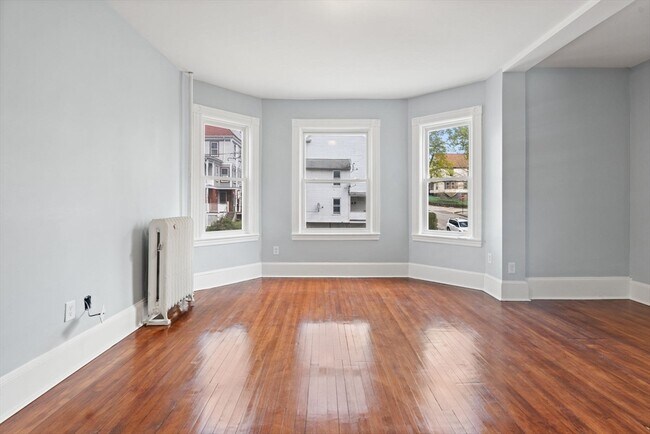 Building Photo - 24 Vinton St