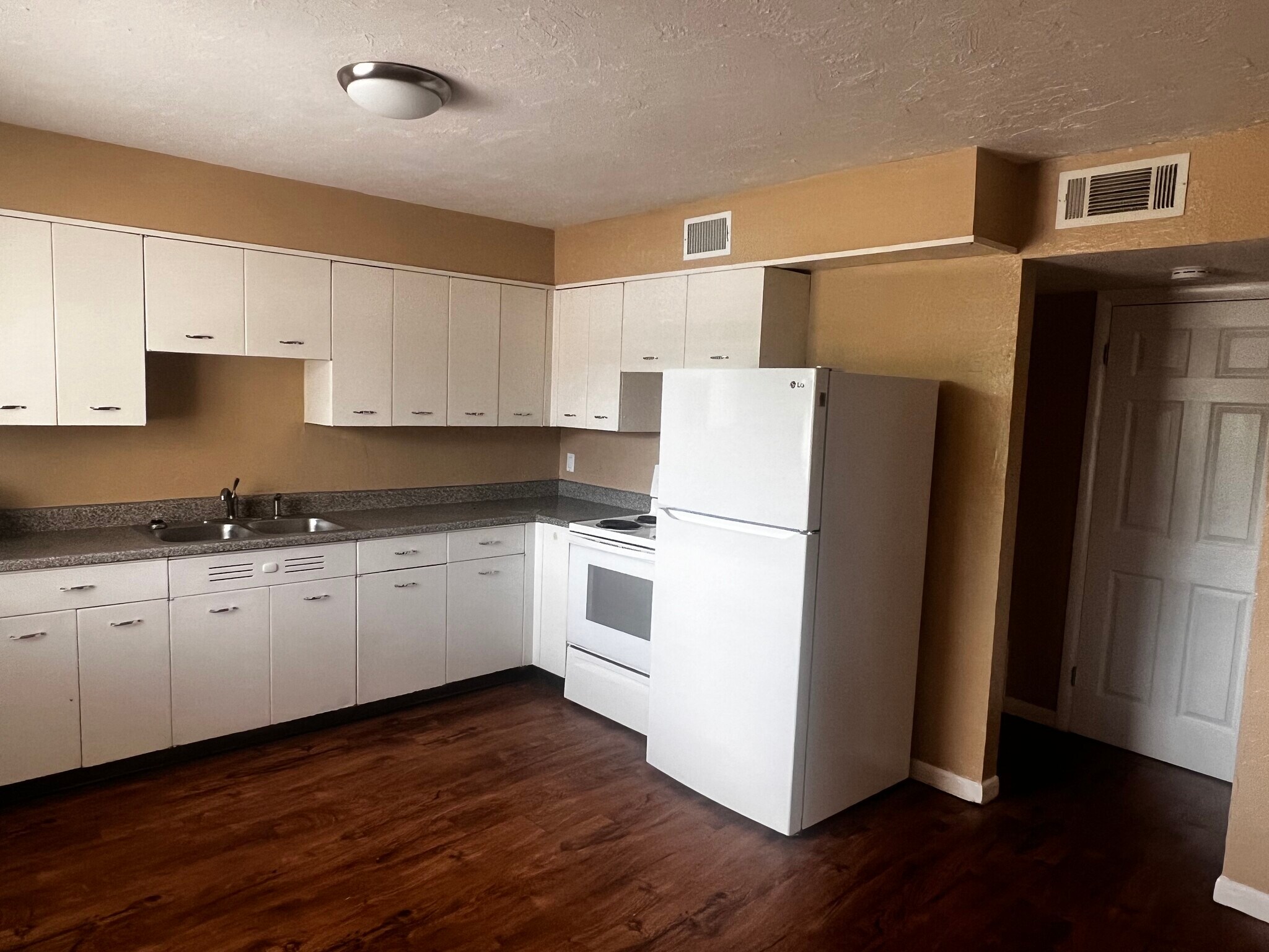 Building Photo - 2707 NW 36th St