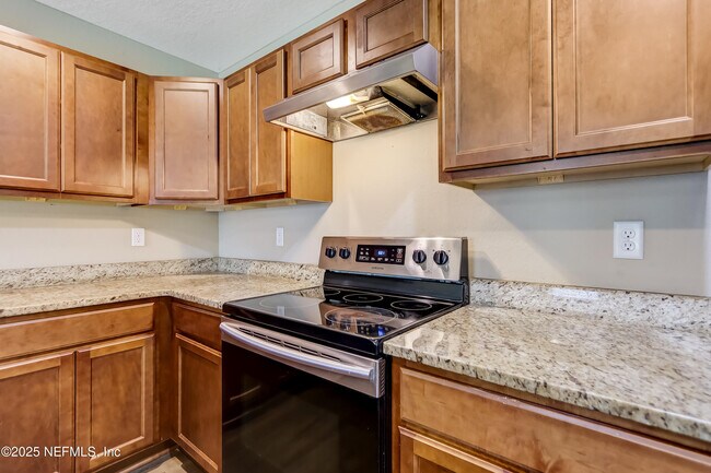 Building Photo - 8151 Lanette St