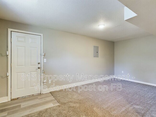 Building Photo - 2314-2316 Monroe Ave