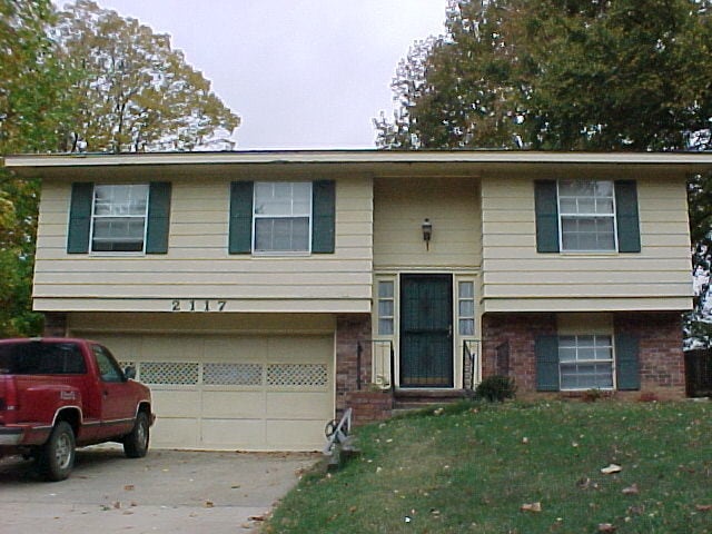 Primary Photo - 2117 Ridge Rd