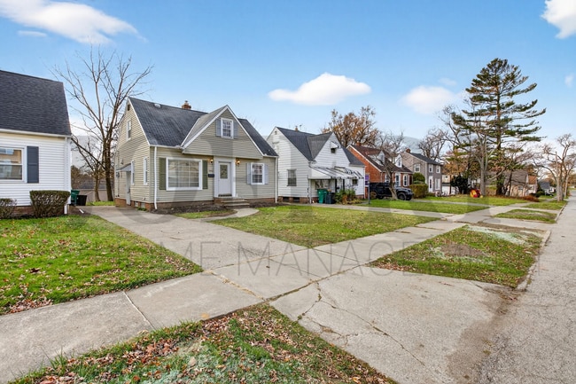 Building Photo - 19410 Nitra Ave