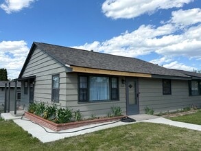 Building Photo - 1602/1604 Poplar St.