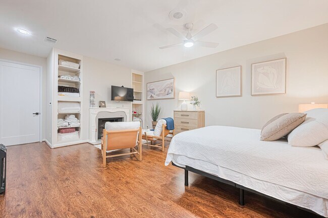 Building Photo - 3 River Hollow Ln