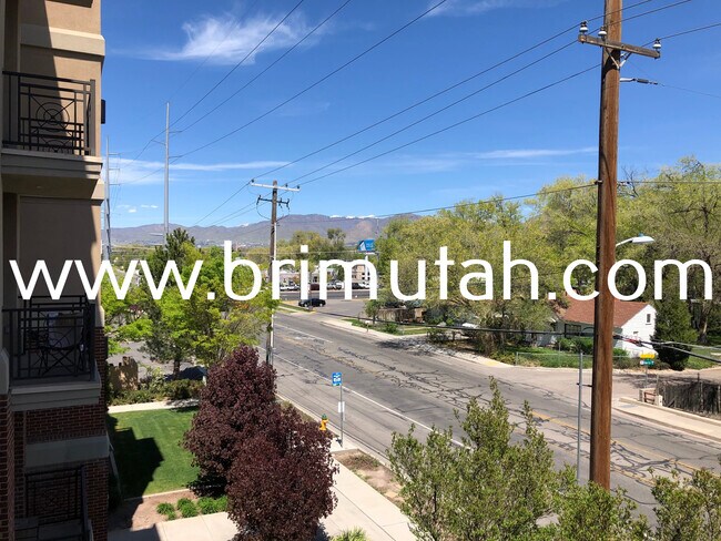 Building Photo - 3944 S 900 E