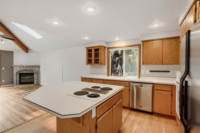 Building Photo - 13189 SW 154th Ave