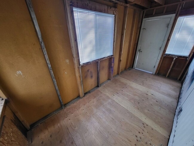 Building Photo - 2405 Kit Sierra Way