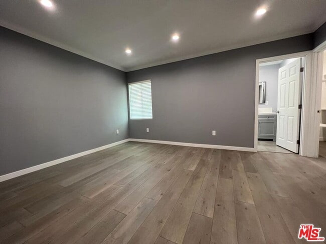 Building Photo - 11243 Lull St