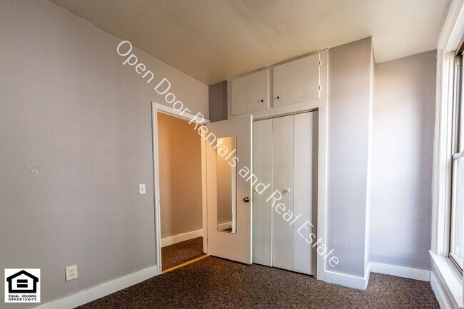 Building Photo - 1335 S Jackson St