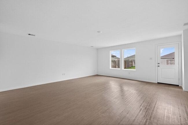 Building Photo - 26719 Prairie Smoke Ln