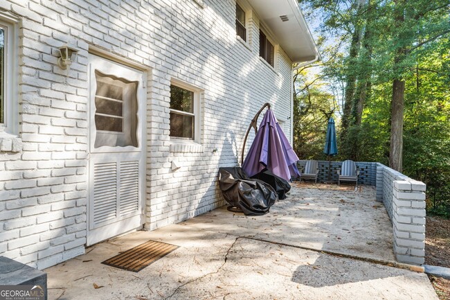 Building Photo - 2604 Sunny Ln SE