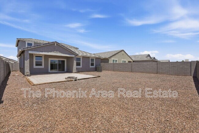 Building Photo - 2761 W Seaver Ave