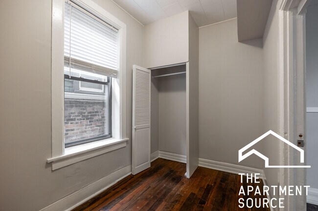 Building Photo - 2031 W Moffat St