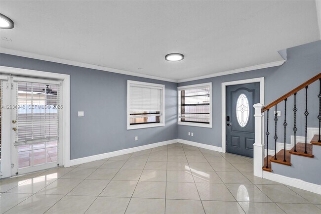 Building Photo - 5335 W 23rd Ct