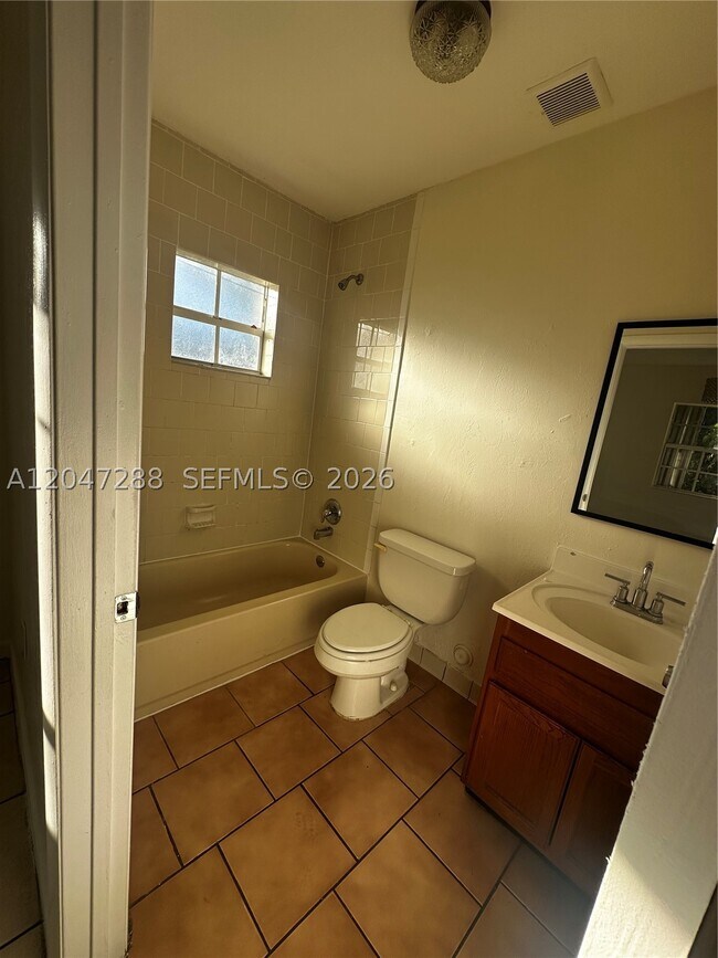 Building Photo - 10623 SW 170th St