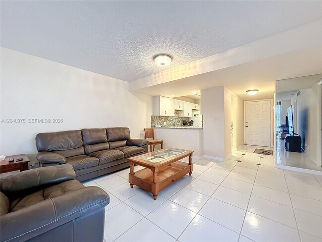 Building Photo - 4545 Luxemburg Ct