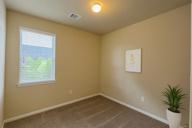 Building Photo - 3543 Paganini Pl