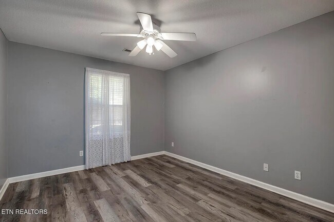 Building Photo - 1853 Tillery Square Ln