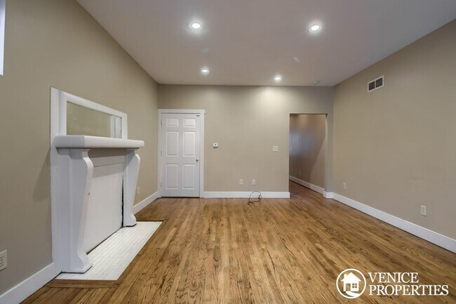 Building Photo - 4 Bedroom on OSU Campus