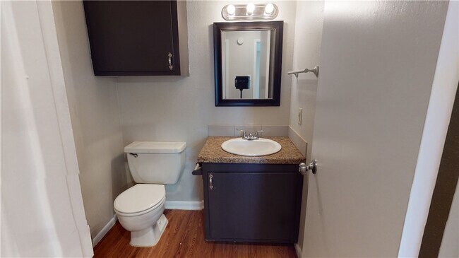 Building Photo - 2807 Longmire Dr