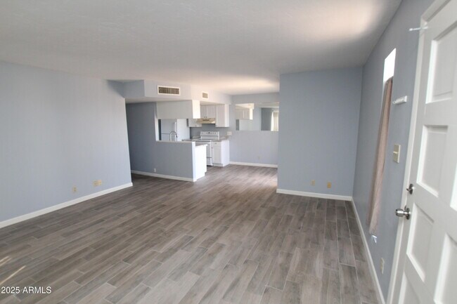 Building Photo - 14407 N Boxwood Ln
