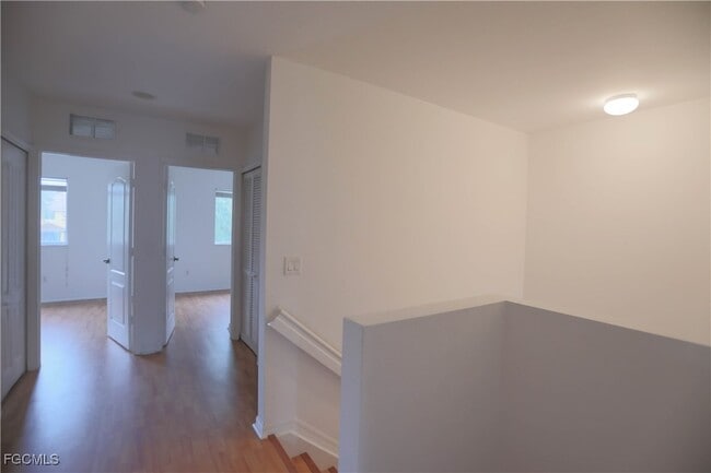 Building Photo - 10221 Olivewood Way
