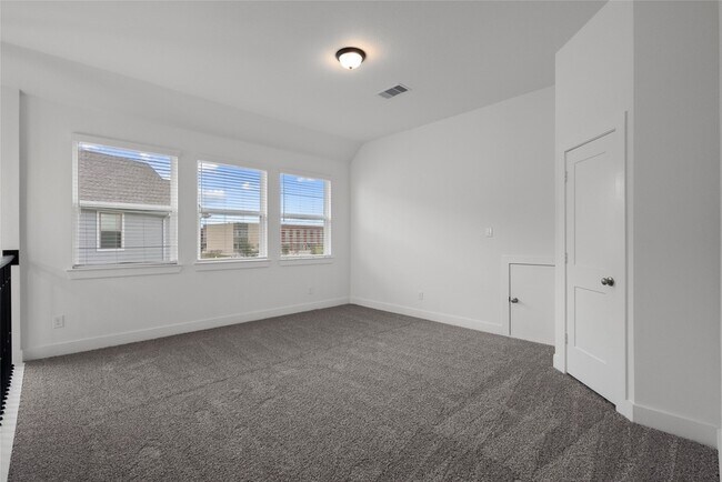 Building Photo - 4935 Anders Ln