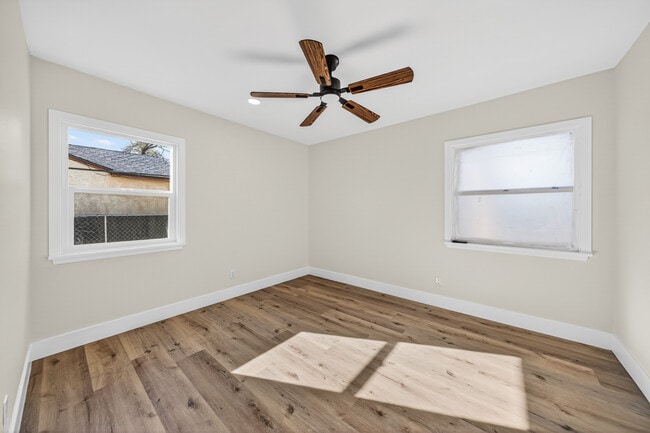 Building Photo - 1667 Valencia Ave