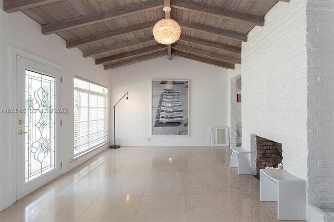 Building Photo - 7924 SW 50th Ct