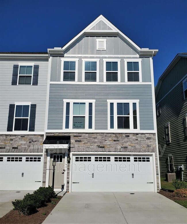 Primary Photo - 946 Gabion Wy