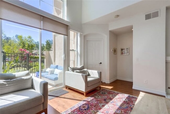 Building Photo - 54 Waxwing Ln