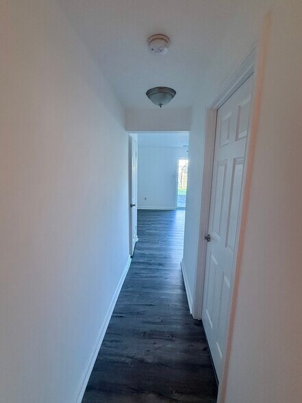Building Photo - 1475 Mobley Ct