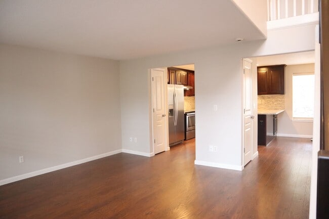 Building Photo - 2522 W 10th St