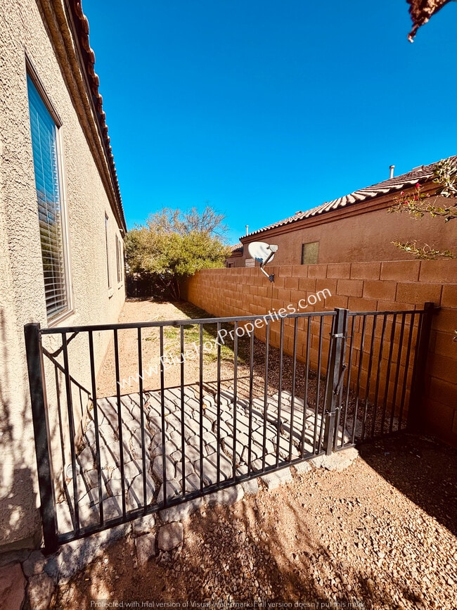 Building Photo - 6505 W Knoll Pines Way