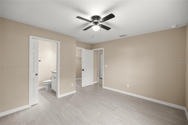 Building Photo - 5795 NW 11th Pl