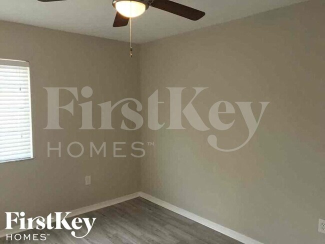 Building Photo - 18050 SW 142nd Ct