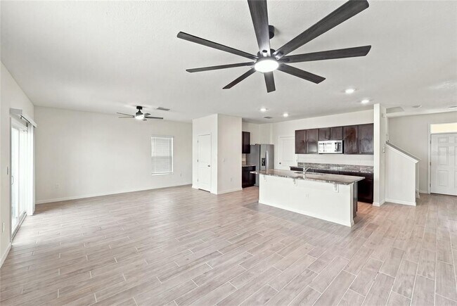 Building Photo - 5166 SW 48th Ln