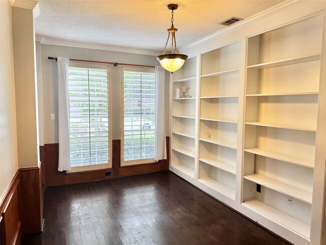 Building Photo - 14227 Championship Ln