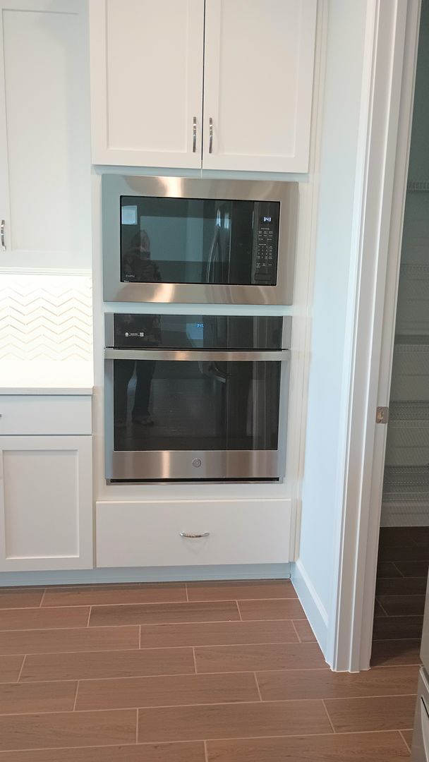 Brand new home in Mosaic subdivision. 3 ca... 301 Aquamarine Wy