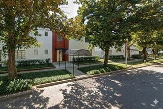 Building Photo - 5607 Jackson St